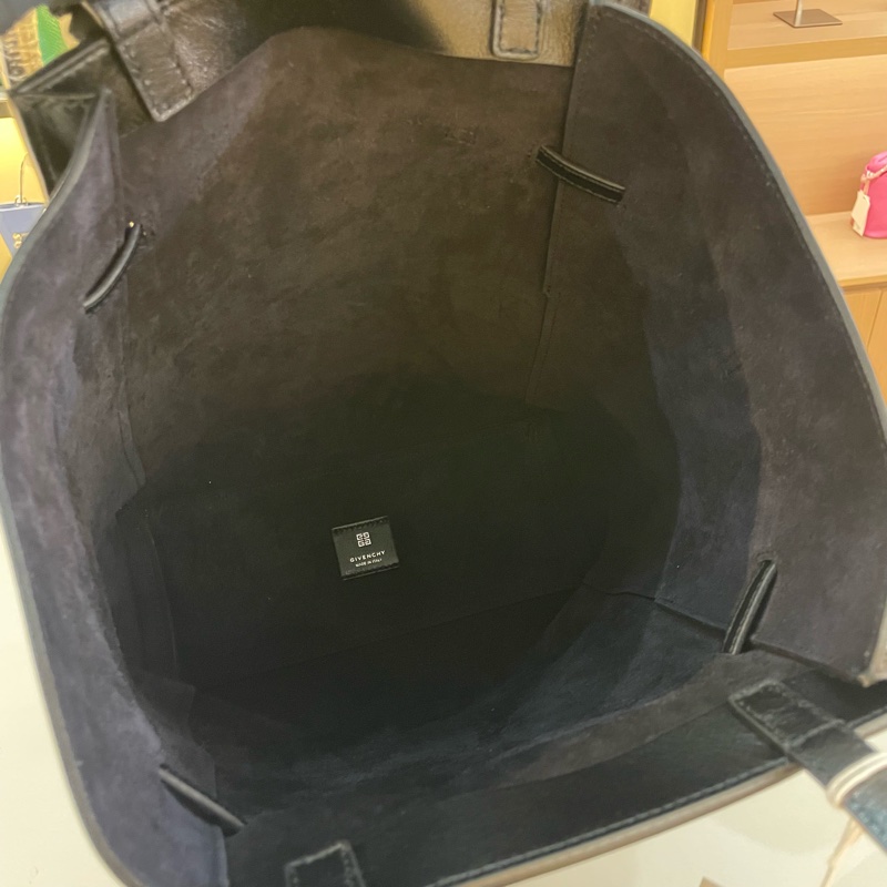 Givenchy 纪梵希 VOYOU Tote，黑色托特包，可以手提可以腋下，秦岚同款 下單請咨詢獲取更多細節-10
