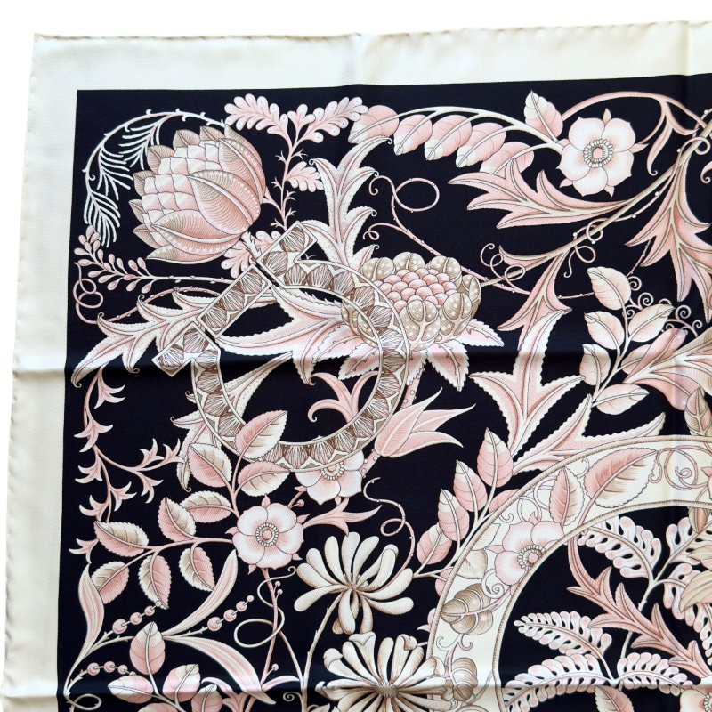 SALVATORE FERRAGAMO 絲巾-3