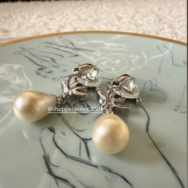 香奈兒 Chanel 全新品 垂墜珍珠耳夾！夾式耳環！耳夾耳環！-7