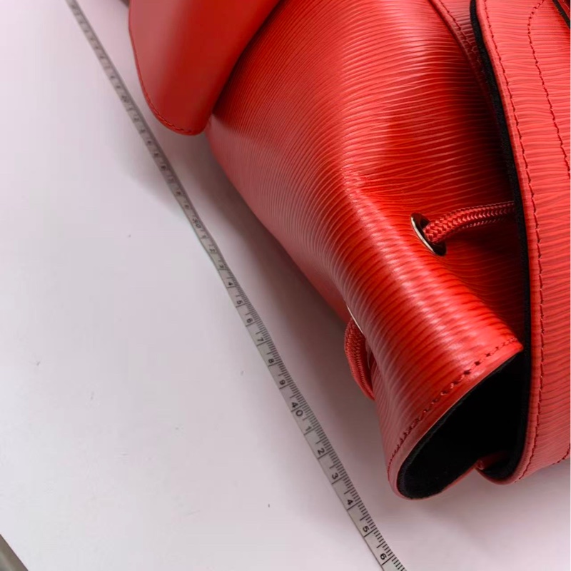 Louis Vuitton路易威登 supreme 聯名雙肩包，陳冠希同款，一包難求-12