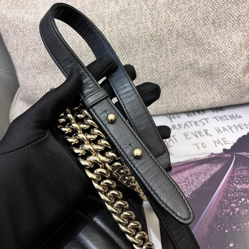 近新品 香奈兒/Chanel LEBOY小號牛皮V紋黑金鏈條肩背斜背包-11