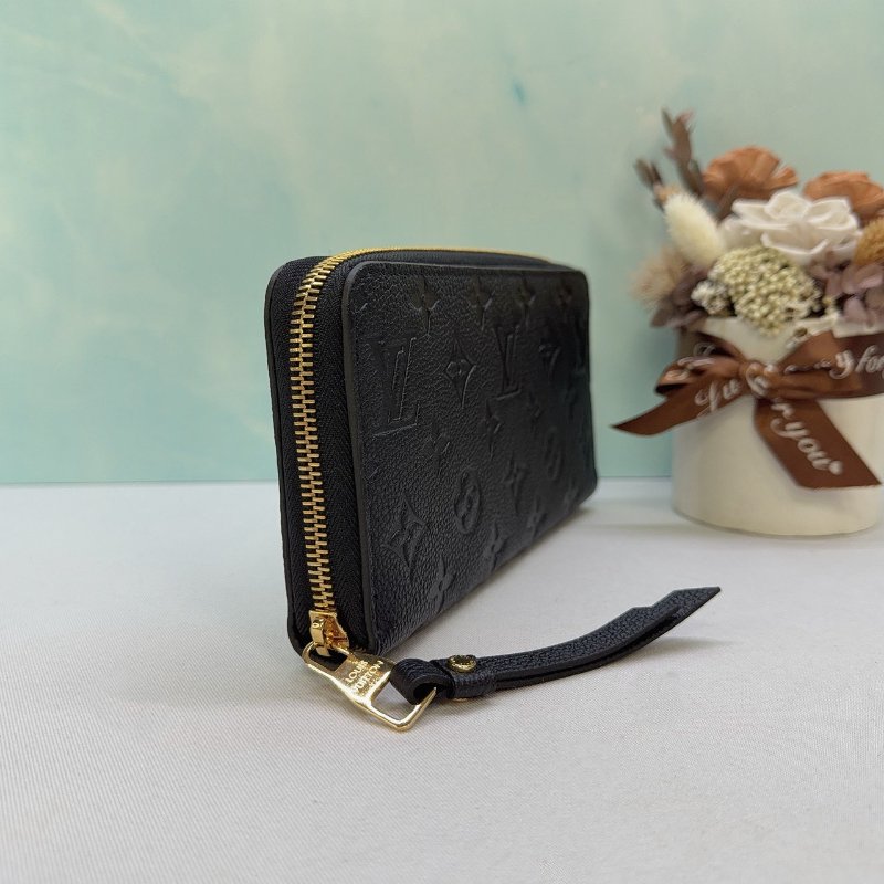 LV Empreinte牛皮壓紋拉鍊長夾-3