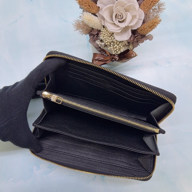 LV Empreinte牛皮壓紋拉鍊長夾-4