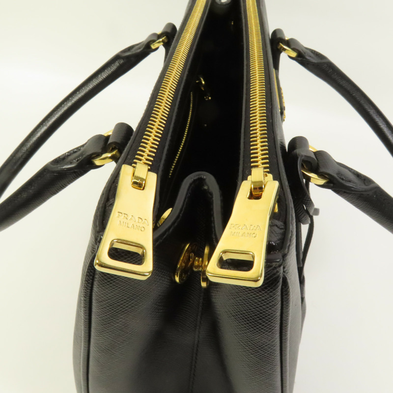 PRADA Saffiano皮革2Way Bag金扣手挽肩背兩用袋-9