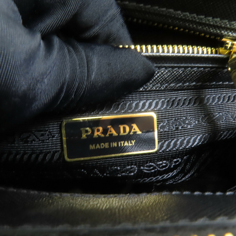 PRADA Saffiano皮革2Way Bag金扣手挽肩背兩用袋-10