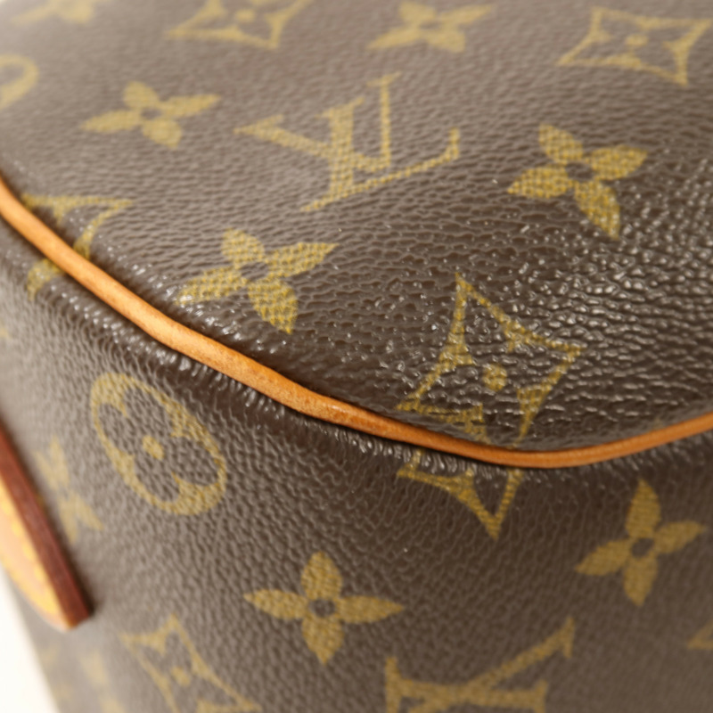 LOUIS VUITTON Monogram Blois金扣肩背袋-11