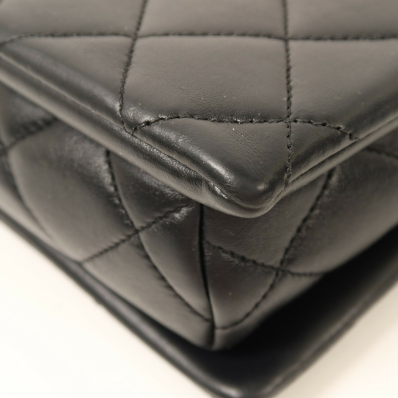 CHANEL 牛皮皮革Chain Shoulder金扣鏈帶肩背袋-14