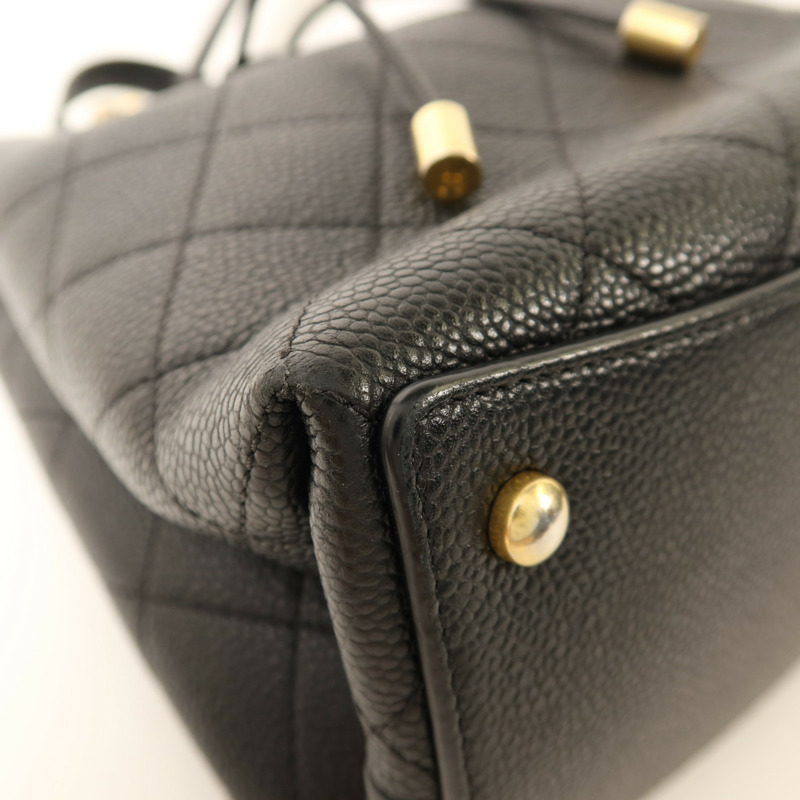 CHANEL 牛皮皮革Bucket金扣鏈帶肩背袋-10