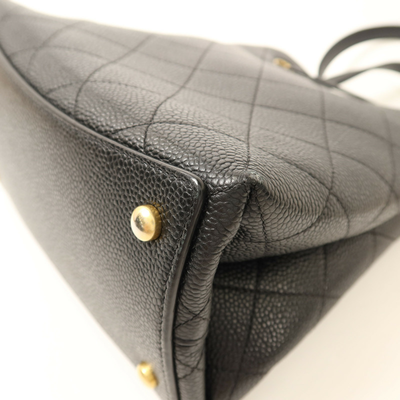 CHANEL 牛皮皮革Bucket金扣鏈帶肩背袋-13