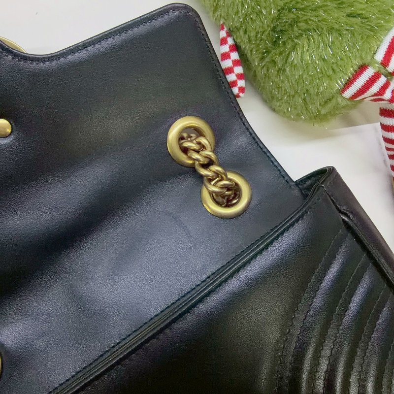 GUCCI 雙G Marmont小型肩背包-6
