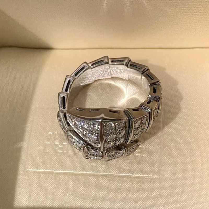 BVLGARI寶格麗SERPENTI VIPER蛇頭白金滿鑽蛇戒s碼， 2023購入-4