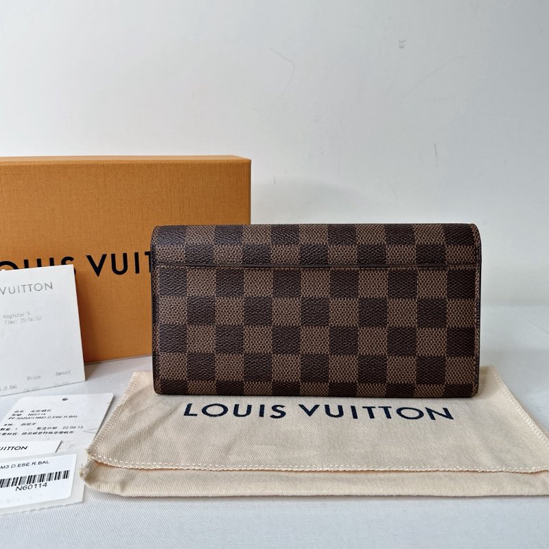 LV Sarah棋盤格信封長夾-1