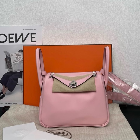 有購証 25年✨ Hermes愛馬仕 mini lindy，櫻花粉銀扣，Ｋ刻