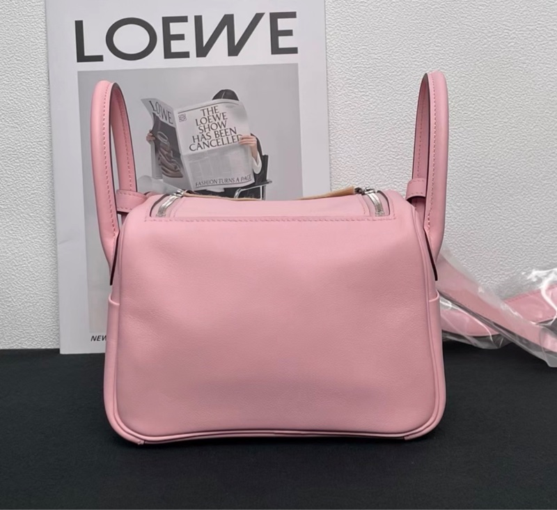 有購証 25年✨ Hermes愛馬仕 mini lindy，櫻花粉銀扣，Ｋ刻-4