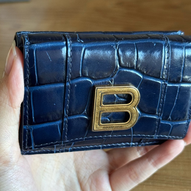 Balenciaga Hourglass鱷魚壓紋牛皮三折短夾-8