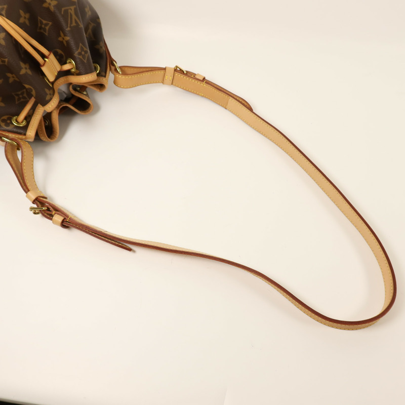 LOUIS VUITTON Monogram Noe BB金扣肩背袋-7