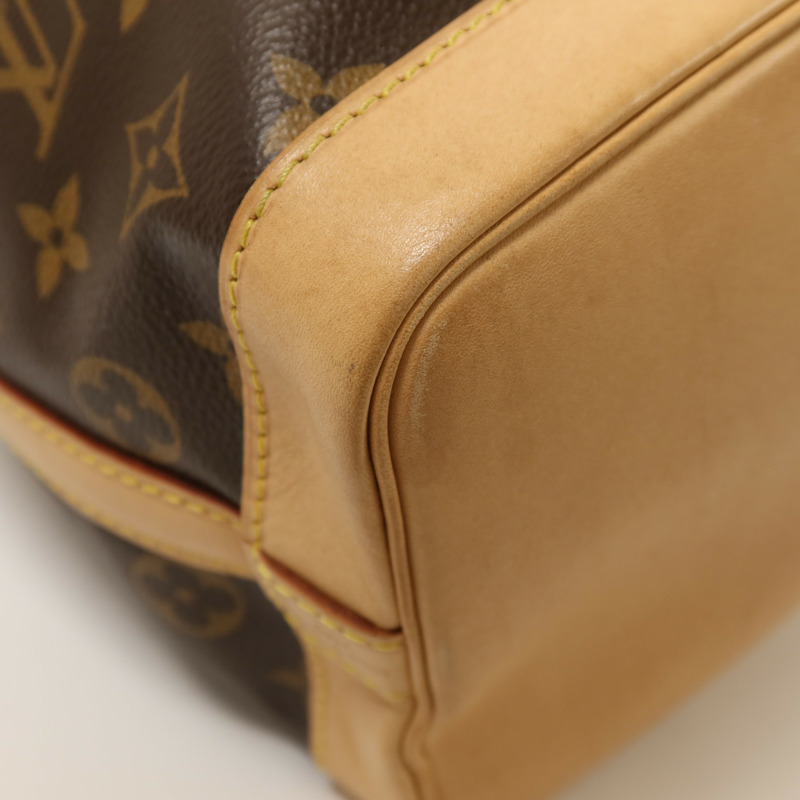 LOUIS VUITTON Monogram Noe BB金扣肩背袋-11