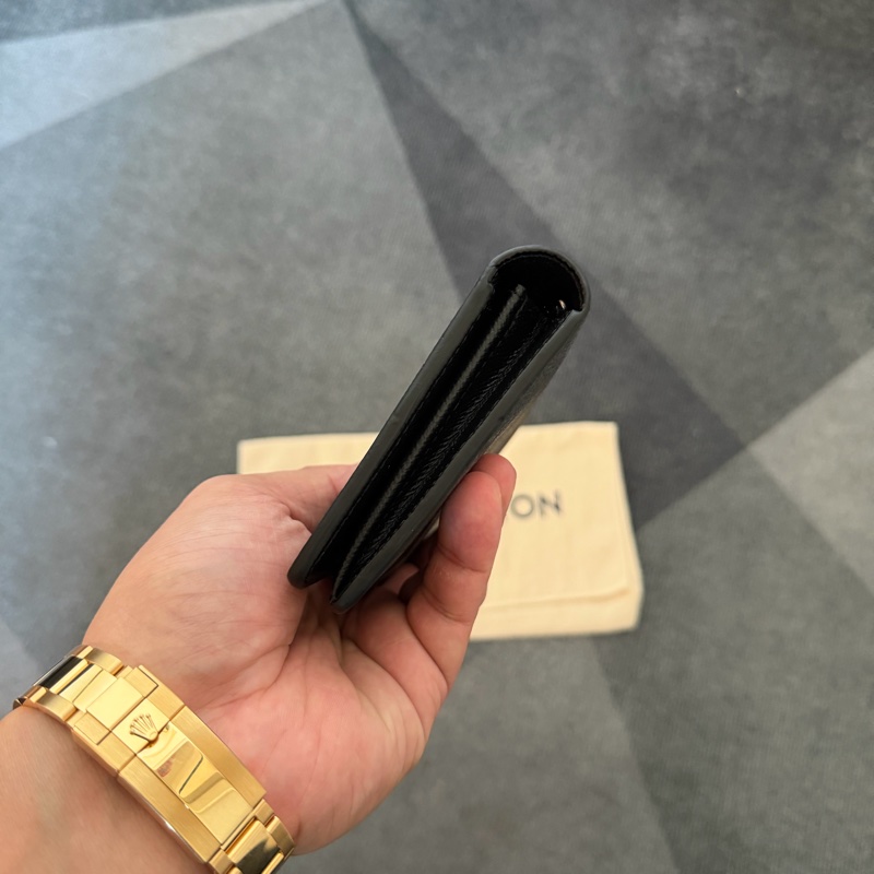 Lv黑花對開長夾-4