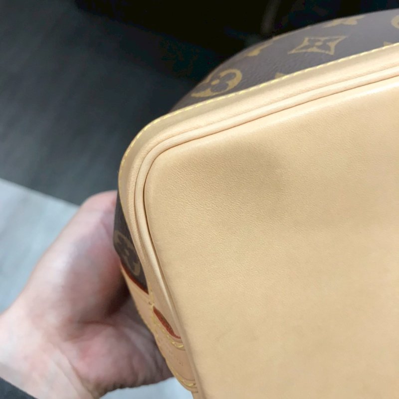 LV 斜背包/側背包/手提包/水桶包 NOE BB  M46983 9成新-8