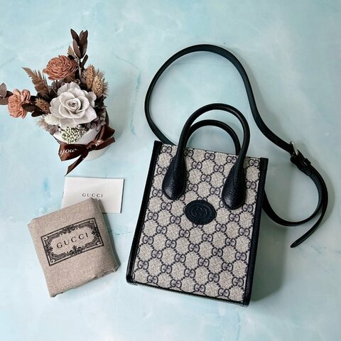 GUCCI 全新mini深藍色琴譜小包