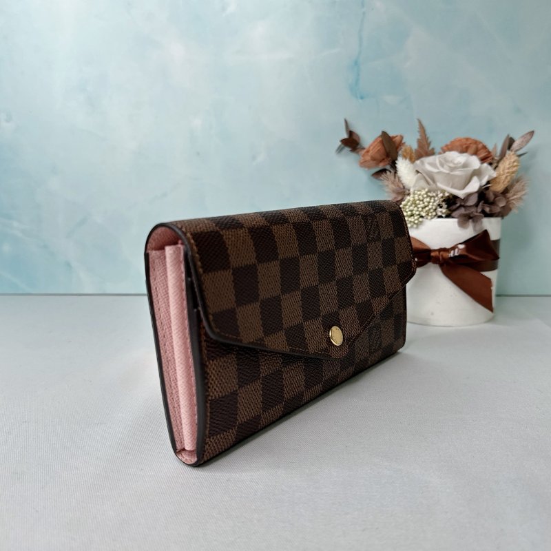 LV Sarah棋盤格長夾-3