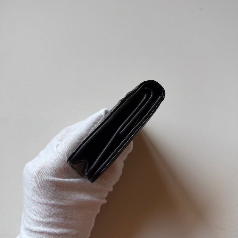 914intheair精品代購『全新閒置』balenciaga巴黎世家bblogo黑色牛皮對開短夾皮夾-10