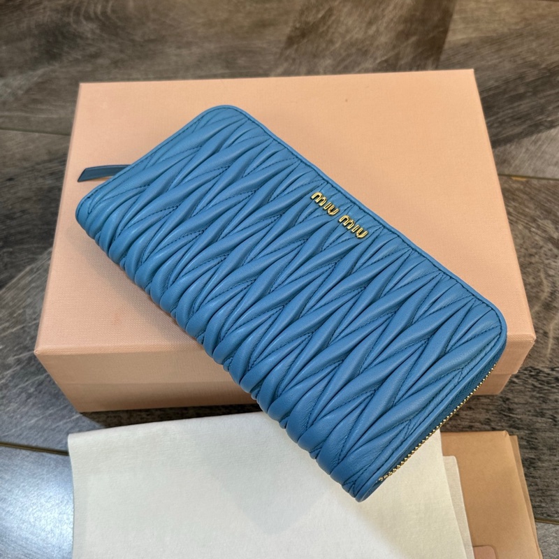 Miumiu 繆繆 經典褶皺長款拉鍊錢包 錢夾 手包 藍色 尺寸約20*2*10cm-6