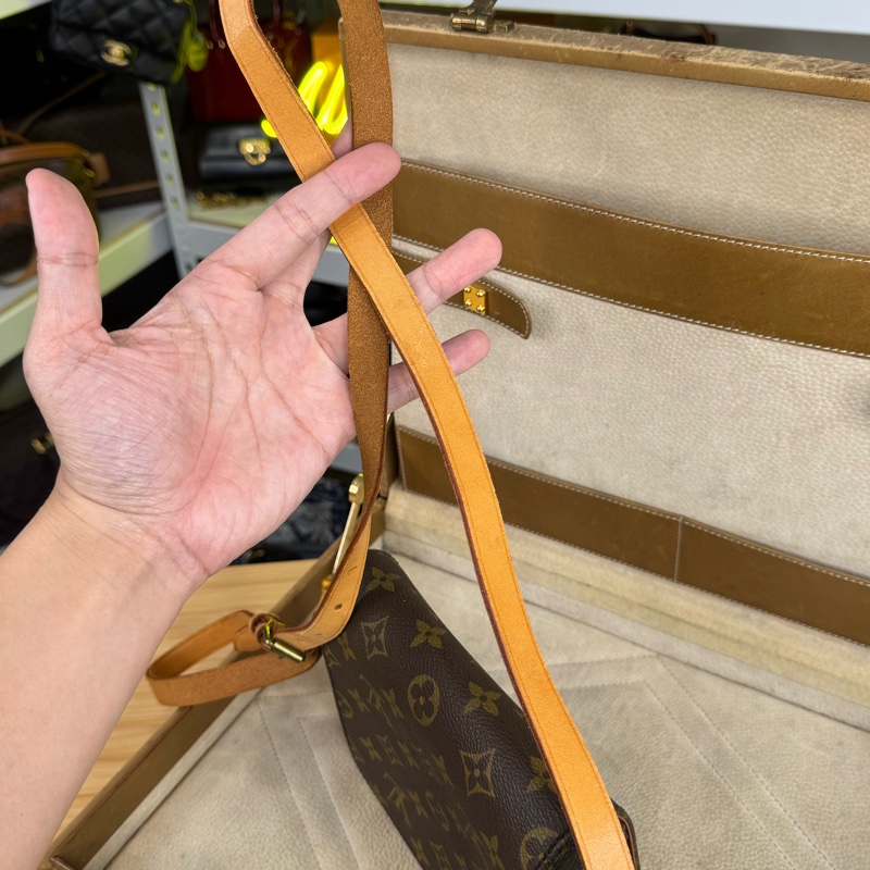上架中🔑Louis Vuitton 老花小款方形馬蹄包-13