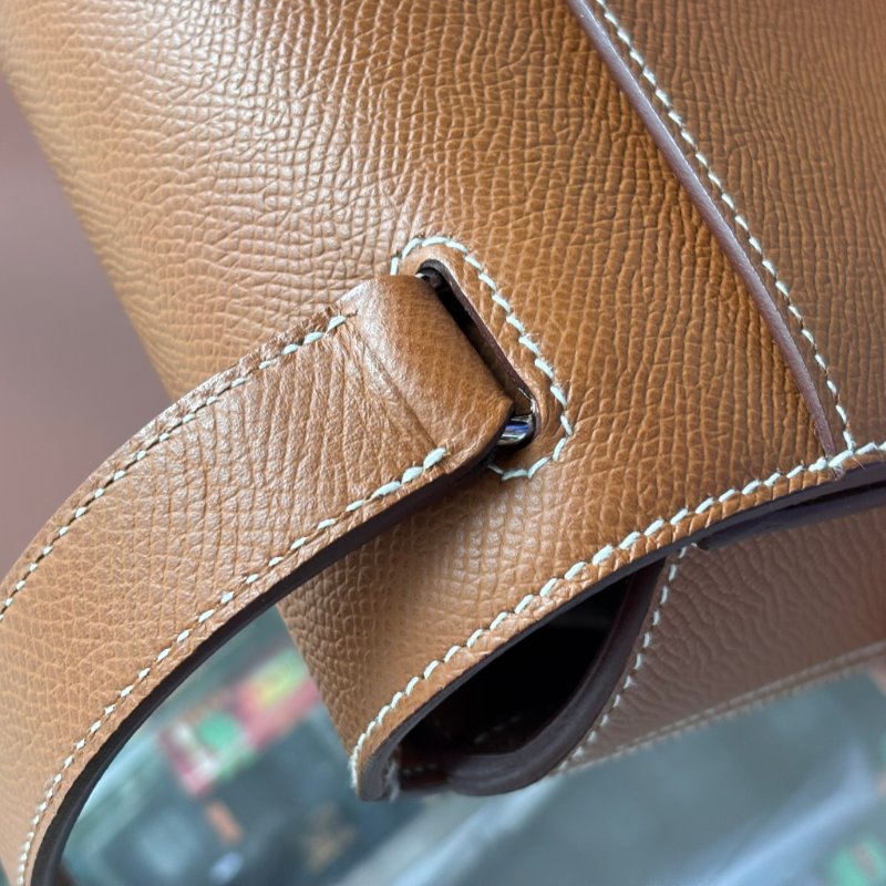 W刻::HERMES:: DELLA 18金棕色皮革銀釦肩背包 屁股包-14