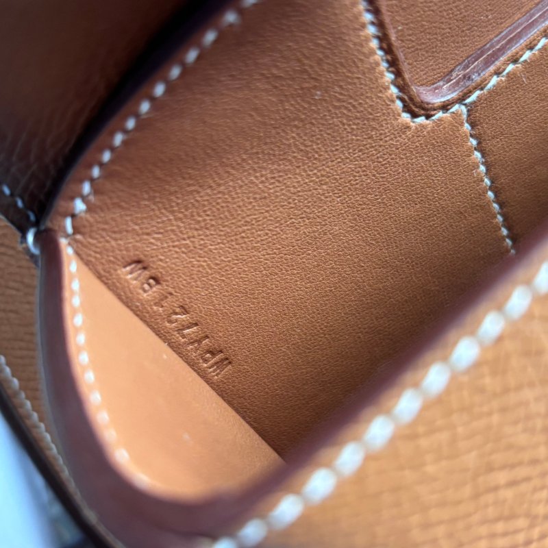 W刻::HERMES:: DELLA 18金棕色皮革銀釦肩背包 屁股包-29