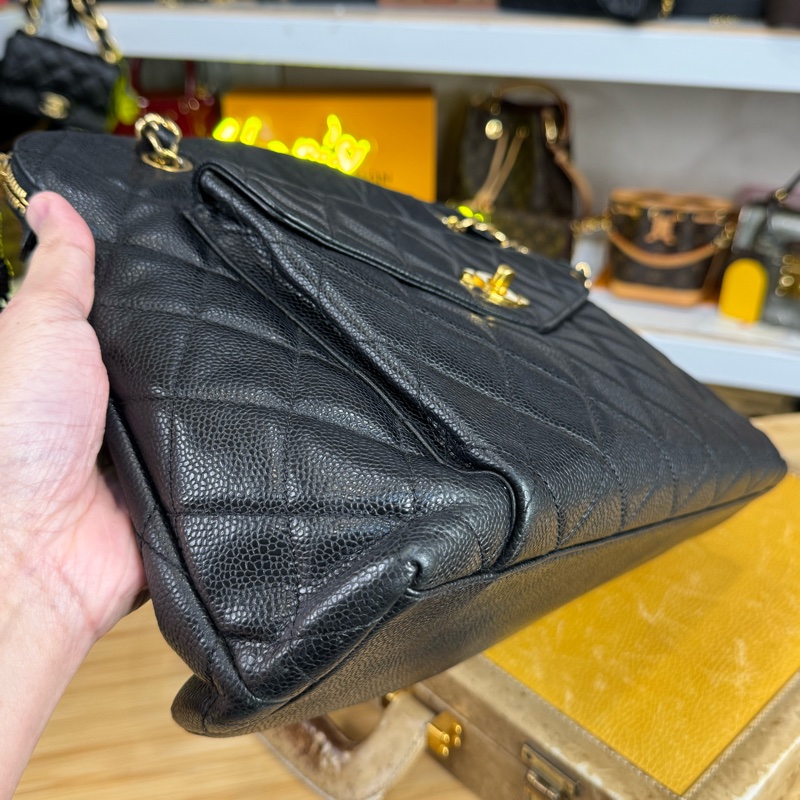 上架中🔑Chanel 黑荔枝紋信封托特包/肩背包-2