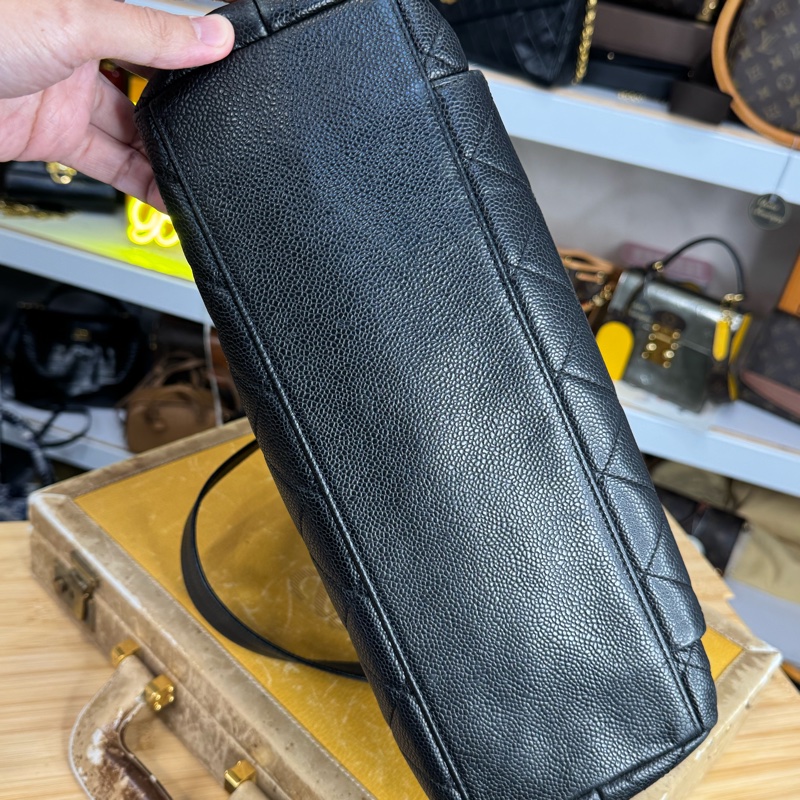 上架中🔑Chanel 黑荔枝紋信封托特包/肩背包-6