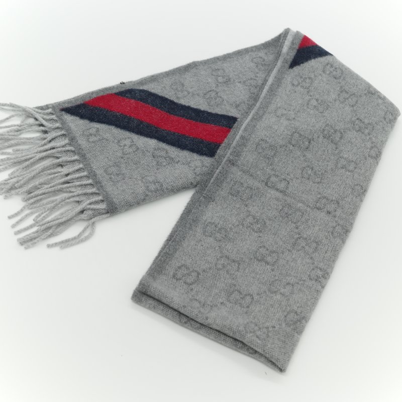 （閒置品♥️吊牌紙袋有）Gucci 古馳 GG logo 灰色 羊毛 流蘇圍巾-2
