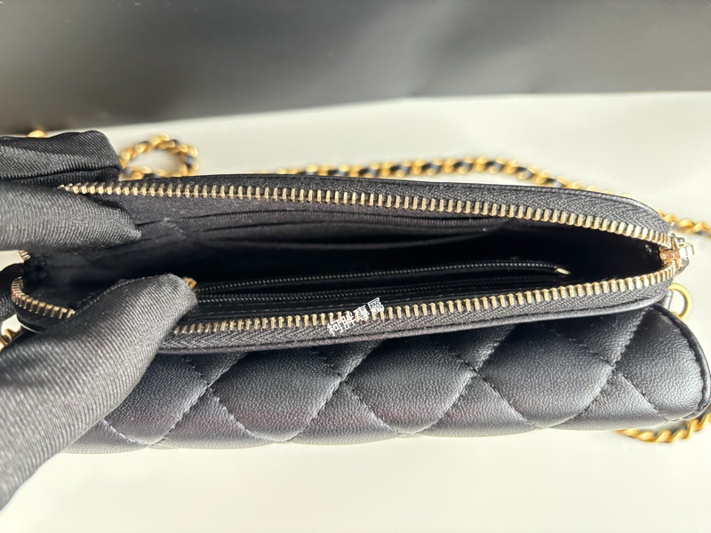 Chanel 限量徽章款 雙層 WOC 二合一鏈條包 發財包-9