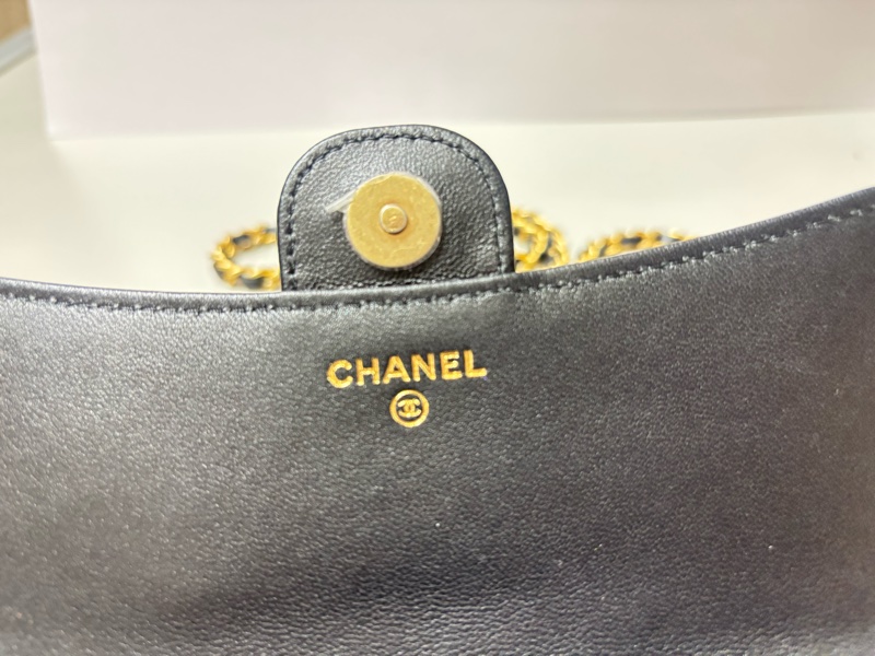 Chanel 限量徽章款 雙層 WOC 二合一鏈條包 發財包-11