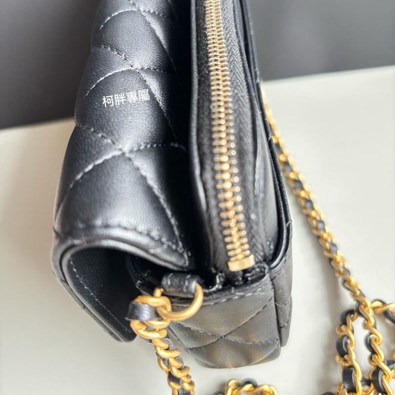 Chanel 限量徽章款 雙層 WOC 二合一鏈條包 發財包-13