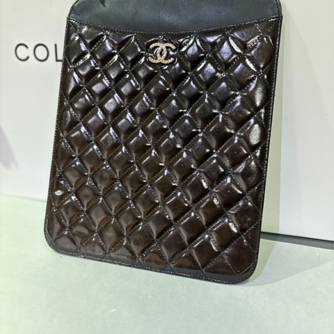 稀有釋出 Chanel 香奈兒 I pad 保護套 （20*26公分）