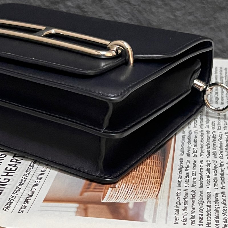 近新品 愛馬仕Hermes Mini Roulis黑銀 Evergrain皮 肩背包-8