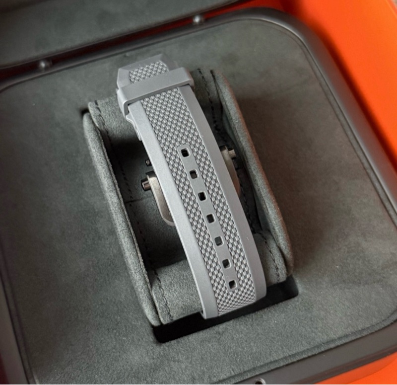 Hermes HO8 男裝自動機械手錶 藍色秒針-2