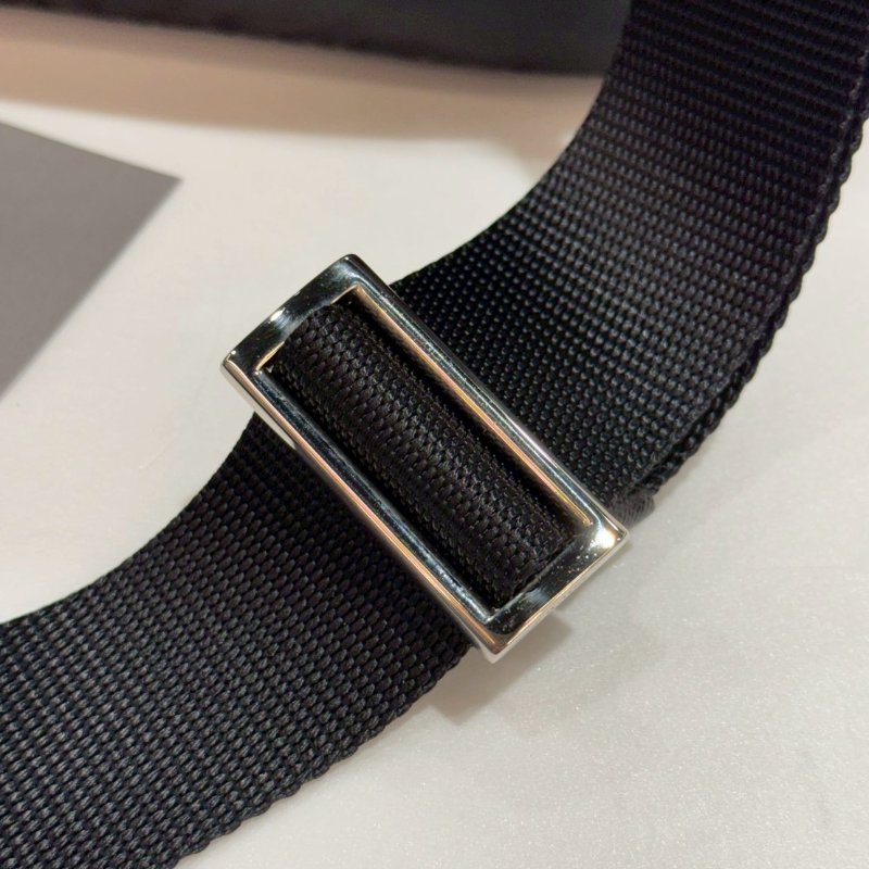 PRADA 斜背包/側背包 9成新-9