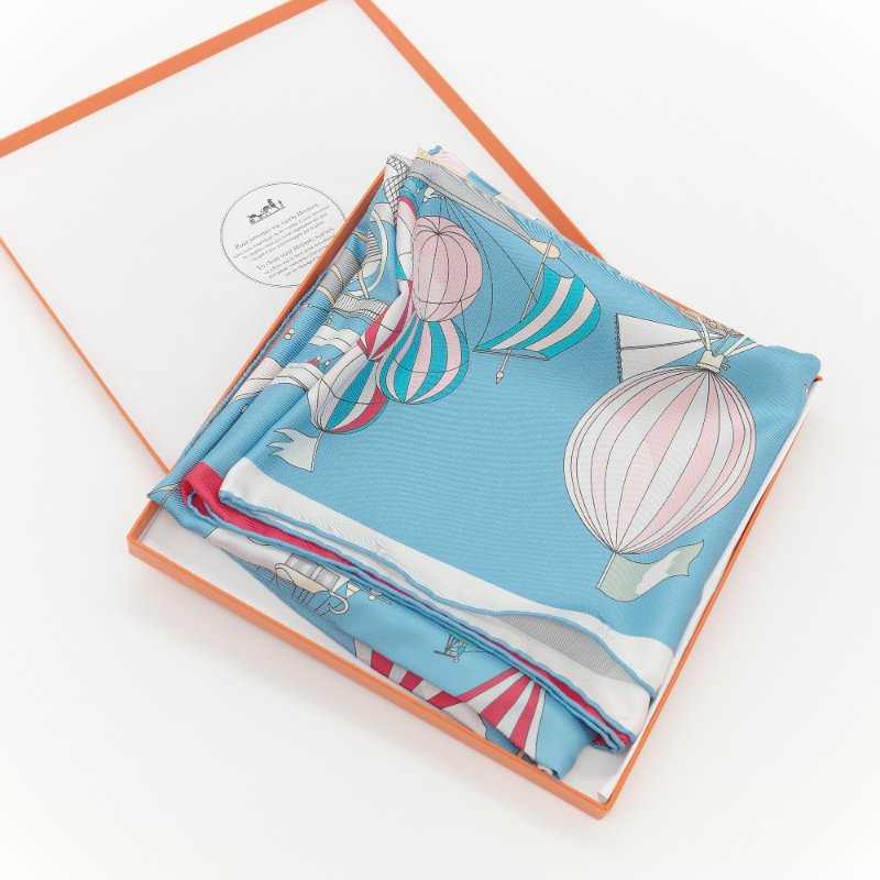 (稀有雙面印花♥️)Hermès 愛馬仕 Les Folies du Ciel天空的瘋狂 雙面印花 真絲方巾-2