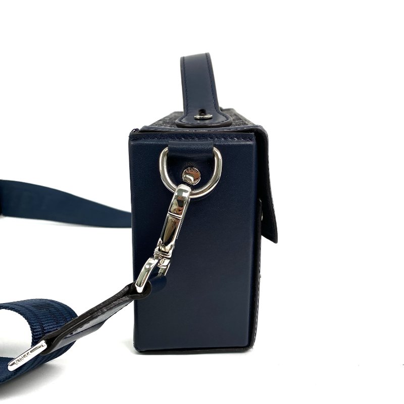 △ Fendi 芬迪 Navy Canvas Baguette Soft Trunk Crossbody Bag 7VA565 深藍色帆布經典老花斜背袋 - 267000503-4