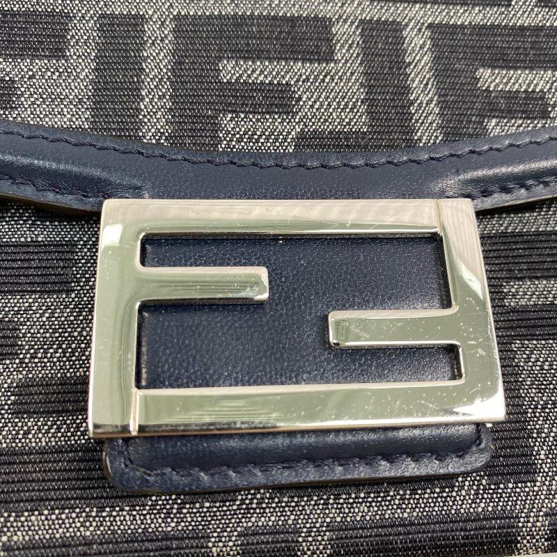 △ Fendi 芬迪 Navy Canvas Baguette Soft Trunk Crossbody Bag 7VA565 深藍色帆布經典老花斜背袋 - 267000503-12