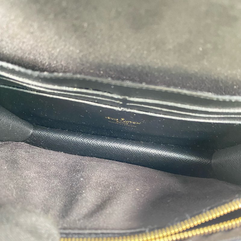 △ Louis Vuitton 路易威登 Black Epi Leather Twist Wallet On Chain M68750 黑色水波紋皮革鎖鏈銀包 - 267000855-16