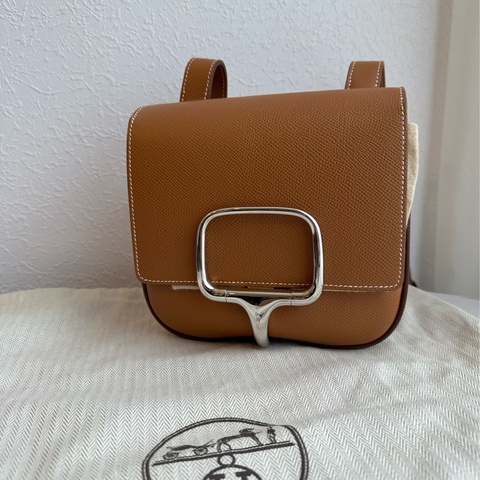 Hermes金棕銀屁股包 真的好好看欸della18