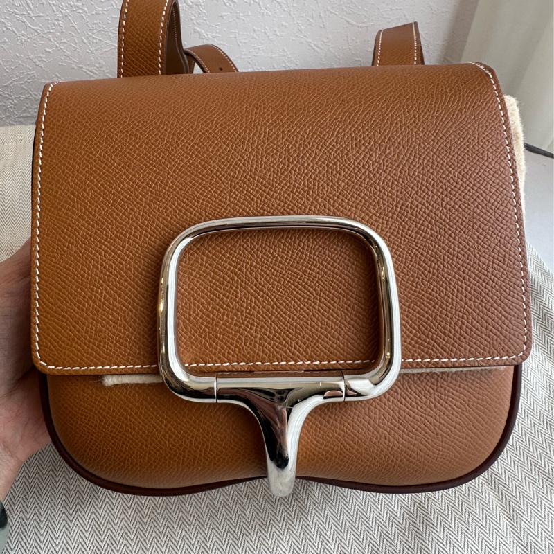 Hermes金棕銀屁股包 真的好好看欸della18-1
