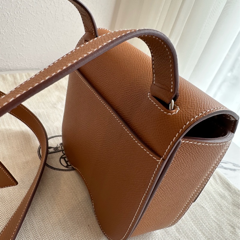 Hermes金棕銀屁股包 真的好好看欸della18-9
