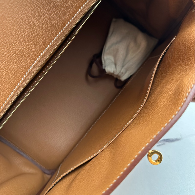 Hermes金棕銀屁股包 真的好好看欸della18-11