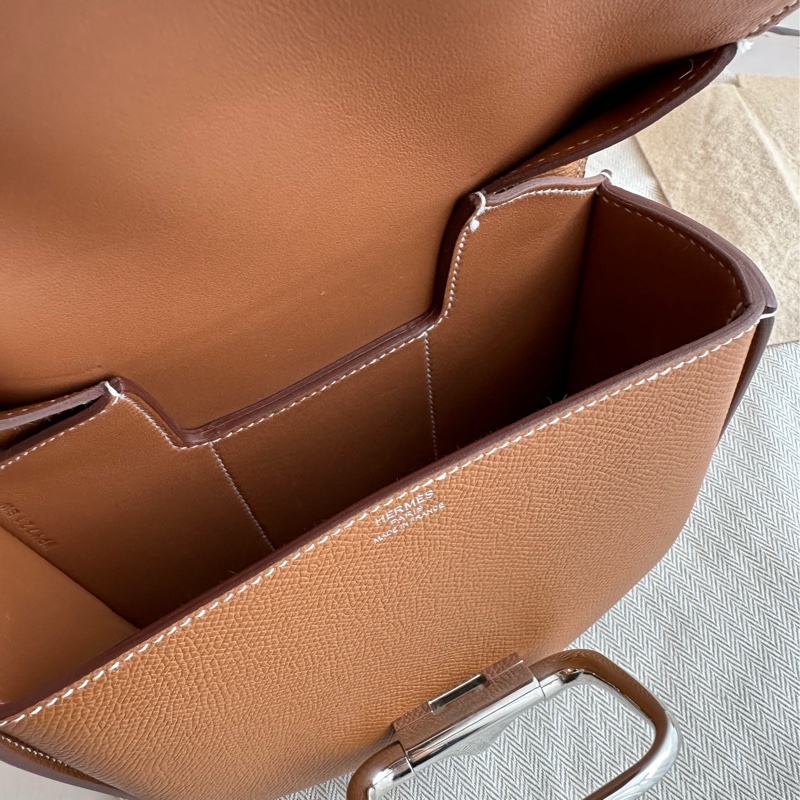 Hermes金棕銀屁股包 真的好好看欸della18-13