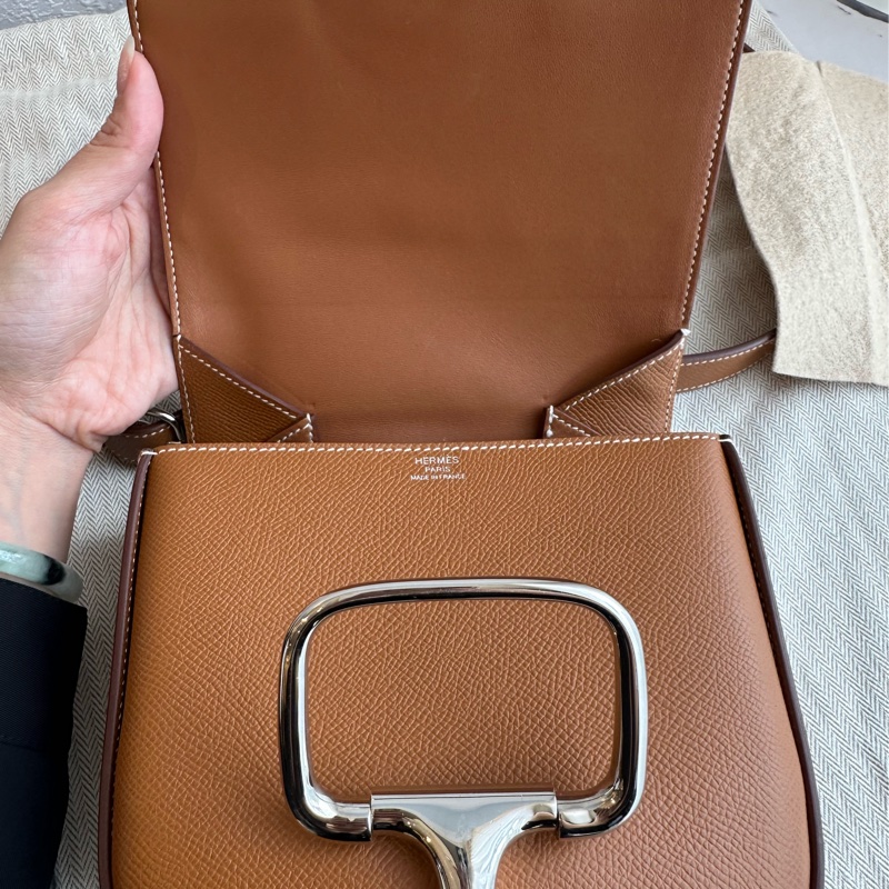 Hermes金棕銀屁股包 真的好好看欸della18-14